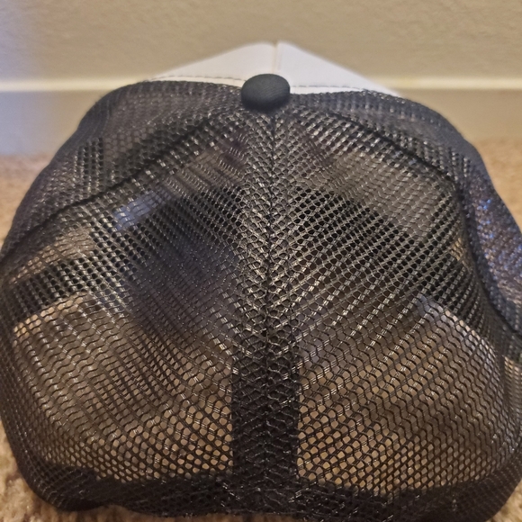 Snapback - Picture 2 of 4